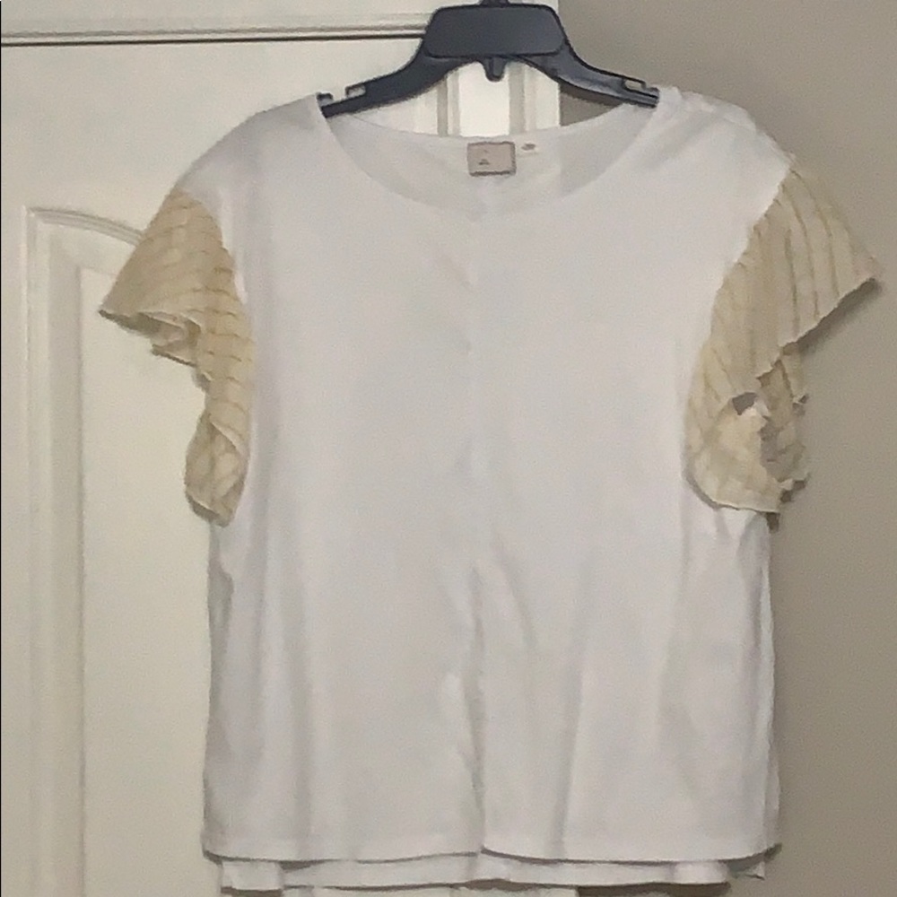 Summer flutter 🦋 sleeve top